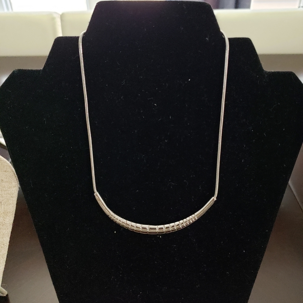 Jewelry - Picture 4 of 8